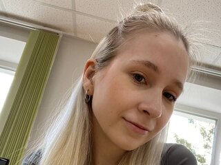 BrittleDorget private show ass