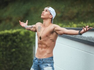 DamianMiuler live naked camshow