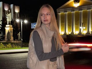 KellyBrigs ass pics hd